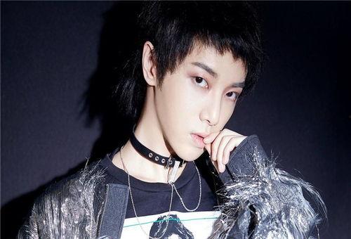 吃瓜星娱乐华晨宇,吃瓜星娱乐背后的音乐奇才